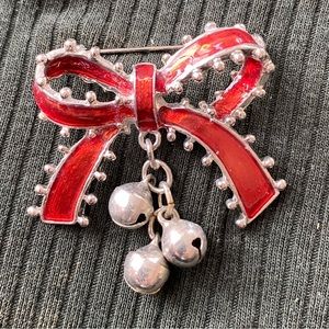 Holiday bow brooch